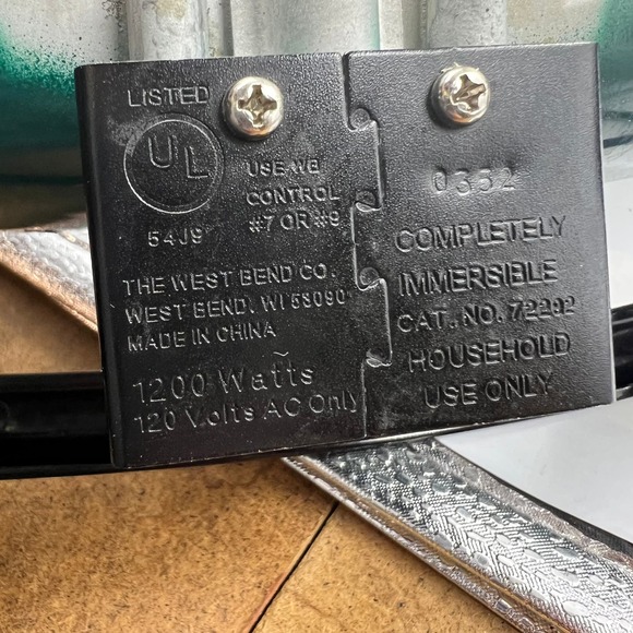 Vintage West Bend Electric Skillet 543J 1200 Watts 120 Volt Tested Camper - Picture 3 of 12